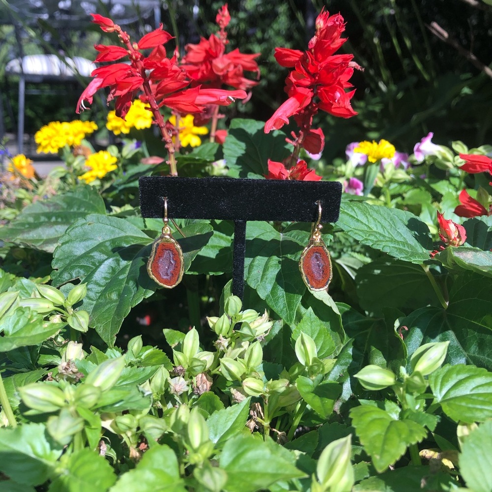 Very chic crystal rock earrings